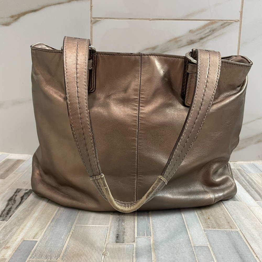 Coach SOHO Metallic Bronze Leather Shoulder Bag F17216 – Classic Tote Handbag - Picture 8 of 16